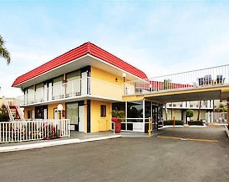 Express Inn & Suites Clearwater Pinellas Park Luaran gambar