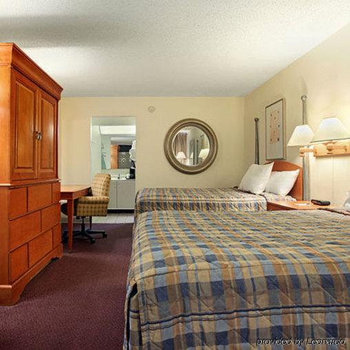 Express Inn & Suites Clearwater Pinellas Park Bilik gambar