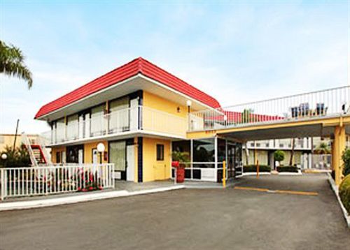 Express Inn & Suites Clearwater Pinellas Park Luaran gambar