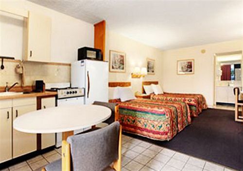 Express Inn & Suites Clearwater Pinellas Park Luaran gambar